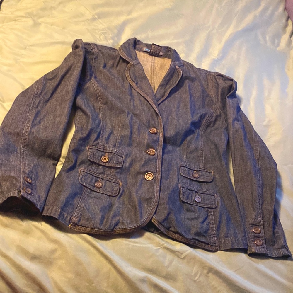 Fitted jean blazer